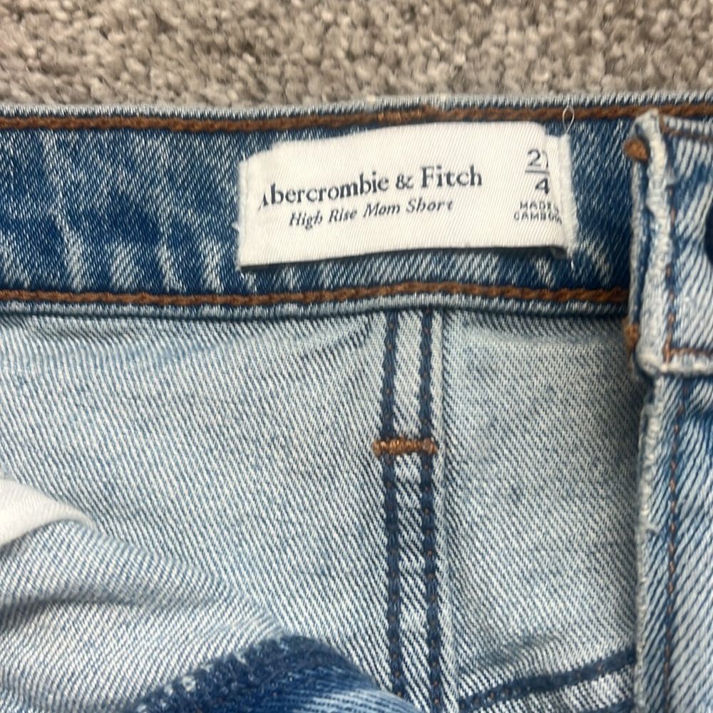 Distressed High Rise Mom Short - Picture 3 of 4